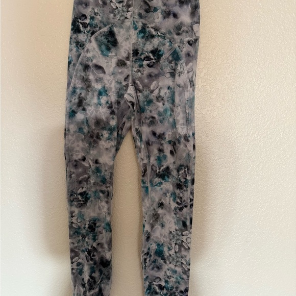 Lululemon High-Rise Wunder Under Align Leggings - Picture 2 of 5